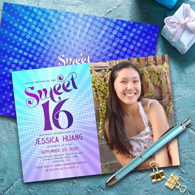 Invitación Foto Sweet 16 Groovy Purple Blue Gradient Retro (Subido por el creador)