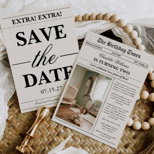 Invitación Foto Única de Periódico Divertido para Segundo Cum