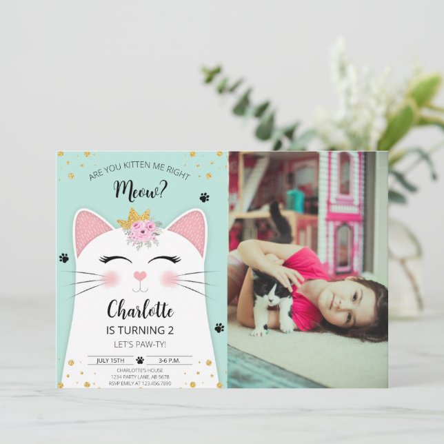 Invitación Foto verde de cumpleaños de Kitten Meow (Anverso de pie)