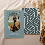 Invitación Fotografía ovalada moderna y firma 40 cumpleaños<br><div class="desc">Moderna y elegante Invitación de cumpleaños número 40. El diseño presenta una fotografía oval del chica/niño de cumpleaños, la elegante letra 'FORTY' con el nombre de las personas en el guión de la firma encima de la parte superior y una simple plantilla de fiesta de cumpleaños que es fácil de...</div>