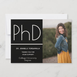 Invitación fotográfica con grado de doctorado Blan