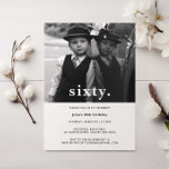 Invitación fotográfica de cumpleaños 60 de Vintage<br><div class="desc">Esta invitación de fiesta de cumpleaños es perfecta para un cumpleaños de cualquier edad, ya sea que estés planeando un viaje por el camino de la memoria, o simplemente quieres revelar una foto graciosa de tu niñez. Reemplace la foto con una de sus propias fotos de la infancia y personalizar...</div>