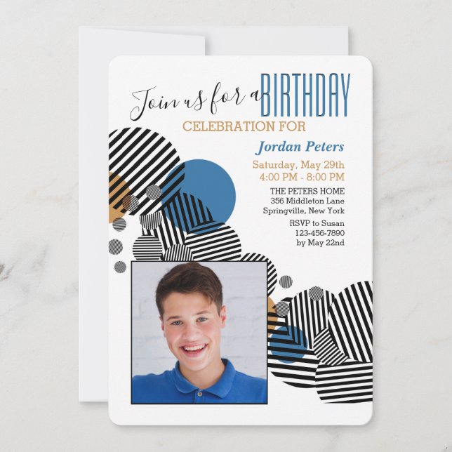 Invitación fotográfica de cumpleaños moderna (Anverso)