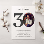 Invitación fotográfica de cumpleaños número 30 de<br><div class="desc">Esta vintage invitación a la fiesta de cumpleaños número 30 es perfecta para tu cumpleaños por el camino de la memoria. Reemplace la foto con una de sus propias fotos de la infancia y personalizar el texto a su gusto. La edad puede ser editada, de lo contrario obtén nuestra colección...</div>