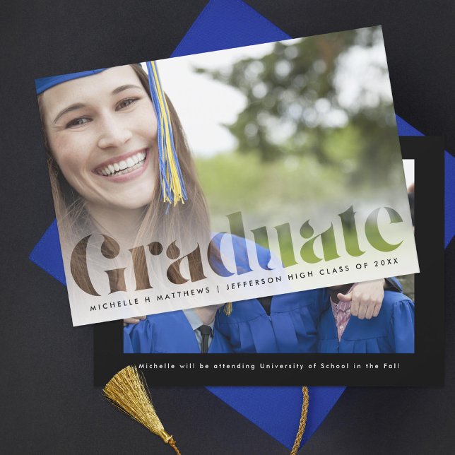 Invitación fotográfica mínima de graduado con esca (Subido por el creador)