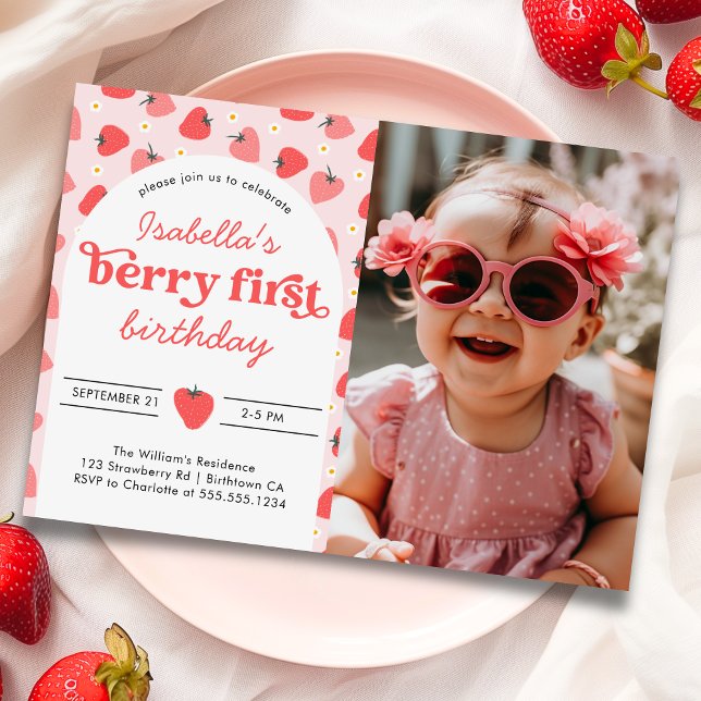 Invitación Fotos de fresa del primer cumpleaños de Berry (Subido por el creador)