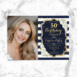 Invitación Fotos de oro de franjas blancas de la marina 50 cu<br><div class="desc">Elegante invitación de 50 años floral femenina con tu foto. El diseño rosa blanco de la marina Glam con el oro falso purpurina. Incluye rayas azul marino y blanco, rosas, letra de guión y confeti. Perfecto para un elegante fiesta de celebración de cumpleaños. Personaliza con tus propios detalles. ¡Se puede...</div>