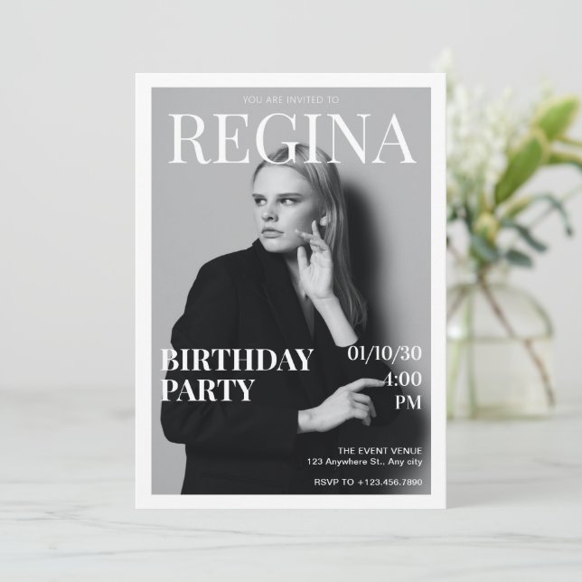 Invitación Fotos en blanco y negro de cumpleaños de revistas (Anverso de pie)