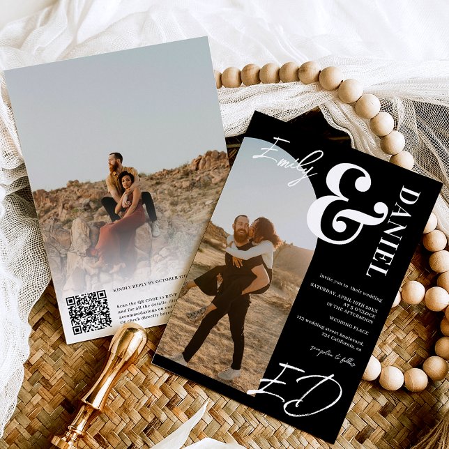 Invitación Fotos nombres en negrita guión arco boda negro (Photos bold names script arch black wedding invitation)