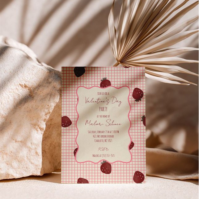 Invitación Fresas en acuarela sobre cuadrícula rosa - San Val (Subido por el creador)