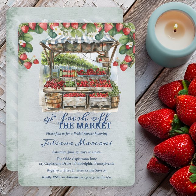 Invitación Frescas Del Mercado Fresas Despedida de Soltera (Fresh Off the Market Strawberries Farmer's Fruit Stand Distressed Blue Bridal Shower Invitation)
