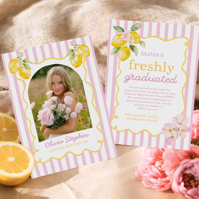 Invitación Freshly Graduated Lemon Graduation Announcement (Subido por el creador)