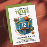 Invitación Fun Basketball Hoop Green Blue Kids Birday Fiesta<br><div class="desc">¡Prepárense para un fanático con nuestra vibrante invitación a la fiesta de cumpleaños de baloncesto! Esta invitación, con una canasta de baloncesto, coloridas pelotas de baloncesto, ambientada en un fondo de cielos azules y hojas verdes, prepara el escenario para una celebración enérgica, ya sea interior o exterior. Con fuentes deportivas...</div>