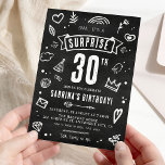 Invitación Fun Chalkboard Doodle Surprise 30 cumpleaños<br><div class="desc">Wow a tus amigos y familia con este único y divertido doodle de pizarra 'Shhh... es una sorpresa'. Invitación de cumpleaños número 30. El marco rústico de la pizarra y los bonitos ilustraciones de tiza hechos a mano hacen que sea perfecto para cualquier sorpresa de cumpleaños. Personalizar fácil con los...</div>
