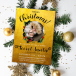 Invitación Fun Luxury Glam Gold Merry Xmas Secret Santa Photo<br><div class="desc">¡Acoger una familia festiva Secret Santa fiesta con estilo con esta invitación de los Navidades de glam! Esta invitación al personalizable incluye una foto personal dentro de una corona vintage de Navidades rojos y verdes, ambientada en un falso fondo dorado para un elegante toque vacacional. "Navidades" y "Santa Secreta" están...</div>
