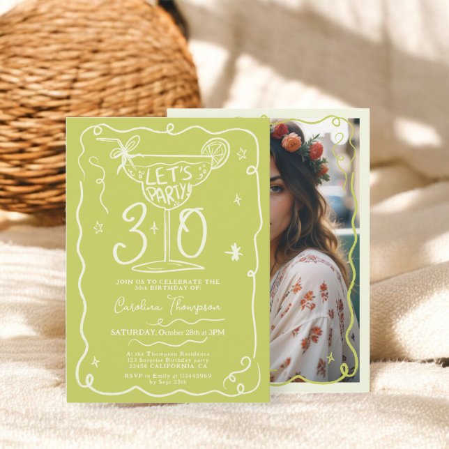 Invitación Garabatos extravagantes y extravagantes de Boho 30 (Boho green quirky whimsical scribbles 30 birthday invitation)