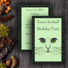 Invitación Gato frente a los ojos verdes silbando con puntos 