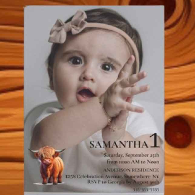 Invitación  Girl 1st Birthday Celebration (Celebrate your little one's special day with our adorable  Cow 1st Birthday Invitation.)