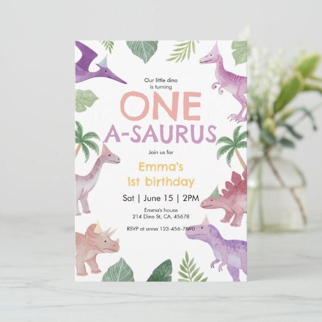 Invitación Girl One A Saurus Dinosaur 1st Birthday Invitation (Anverso de pie)