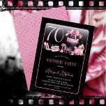 Invitación Glam Pink Black Fashion 70th Birthday Party<br><div class="desc">Glamoroso diseño de 70 años inspirado en la costura francesa, rosa y negro, con pasteles de gorra, estilettos rosas y una bolsa de maquillaje entre varios regalos de cumpleaños sin abrir y deliciosos pastelitos. Perfecto para celebrar fiestas de cumpleaños. La edad se crea en un tipo de letra falso purpurina...</div>