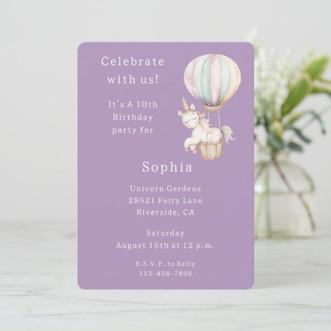 Invitación Globo aerostático Cumpleaños Unicornio Morado (Anverso de pie)