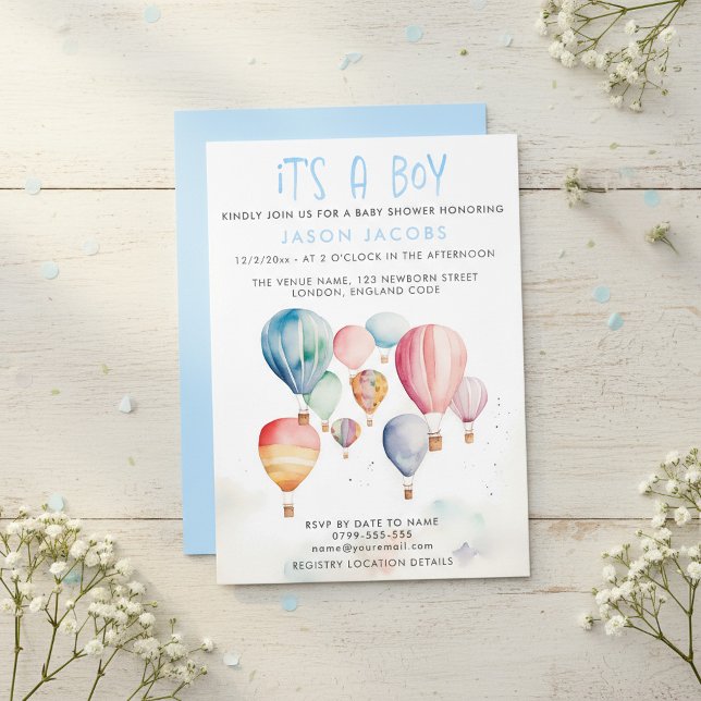 Invitación Globo de aire caliente Es una ducha de bebé para n (Hot Air Balloon It's a boy baby shower Invitation.)