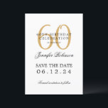 Invitación Gold 60th Birthday Party Save Date con detalles<br><div class="desc">Elegante diseño de "Fiesta de Cumpleaños 60" con un guión de tipografía formal,  nombre personalizado y texto de detalles. Fácil de usar y fácil de personalizar. ¡No te quedes sin el tuyo!</div>