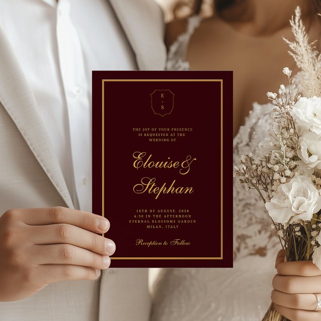 Invitación Gold Crest Monogram Burgundy All in One Wedding (Subido por el creador)