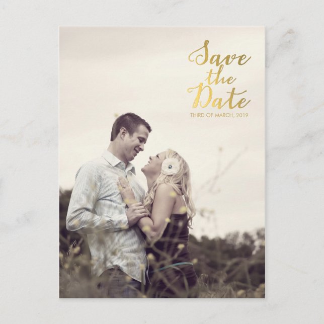 Invitación Gold Save the Date Typography (Anverso)