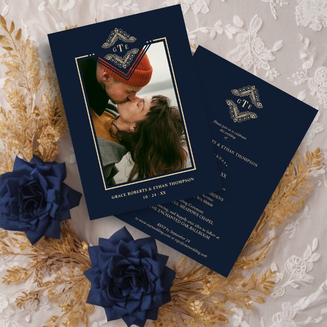 Invitación Golden Flourish Classic Ornament Photo Navy Blue (Golden Flourish Classic Ornament Photo Navy Blue Wedding Invitation Card.)