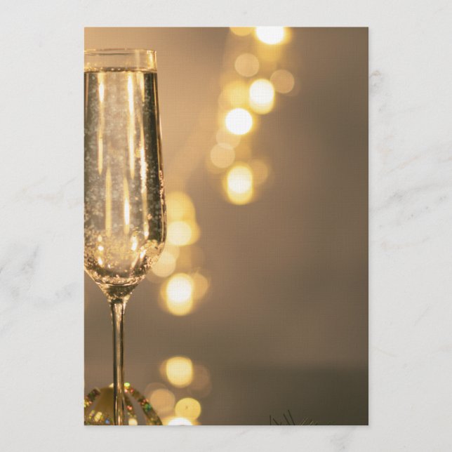 Invitación Golden with a glass of champagne Birthday Invit (Anverso)