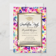 Gorrito de graduación, copa de vino, flores de con