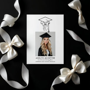 Invitación Gorrito femenino minimalista y foto de graduación