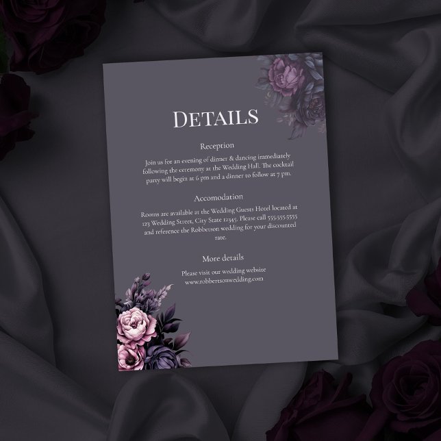 Invitación Gothic Plum Floral Wedding Details Card (Gothic Plum Floral Wedding Invitation on a gothic wedding table with dark roses)