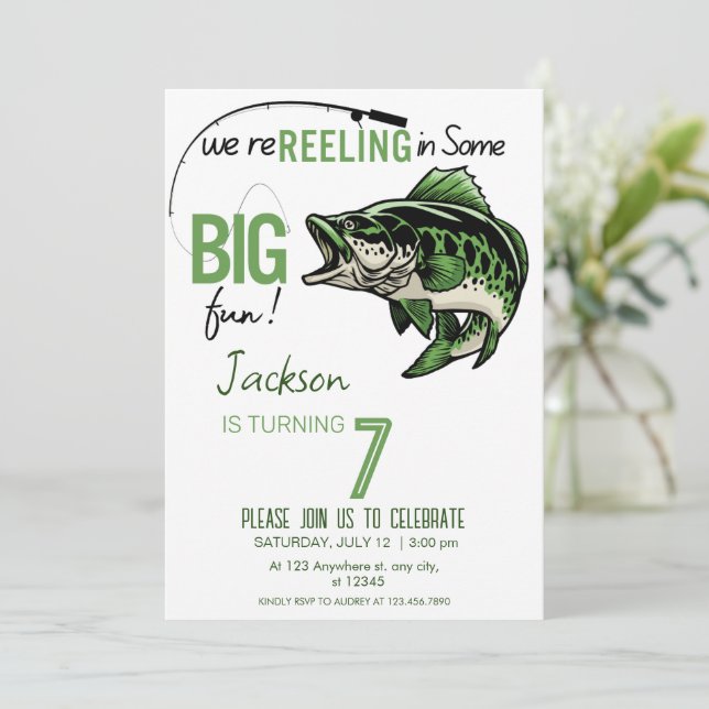 Invitación Gracioso retrato de cumpleaños de Fish Bass, (Anverso de pie)