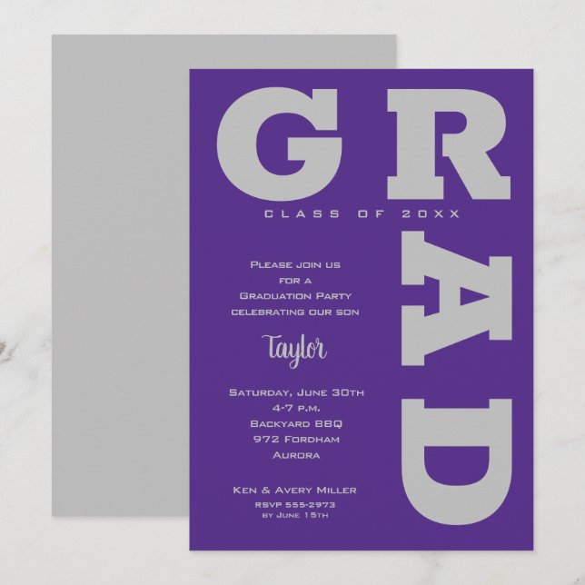 Invitación GRAD GRIS Negrita en Gradiente de Morado para Grad (Anverso / Reverso)