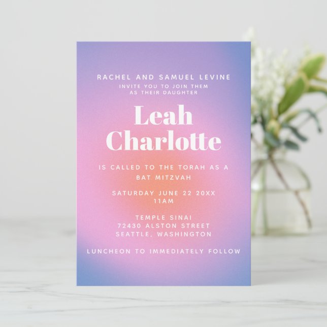 Invitación Gradiente retro moderno rosa y morado Mitzvah (Anverso de pie)