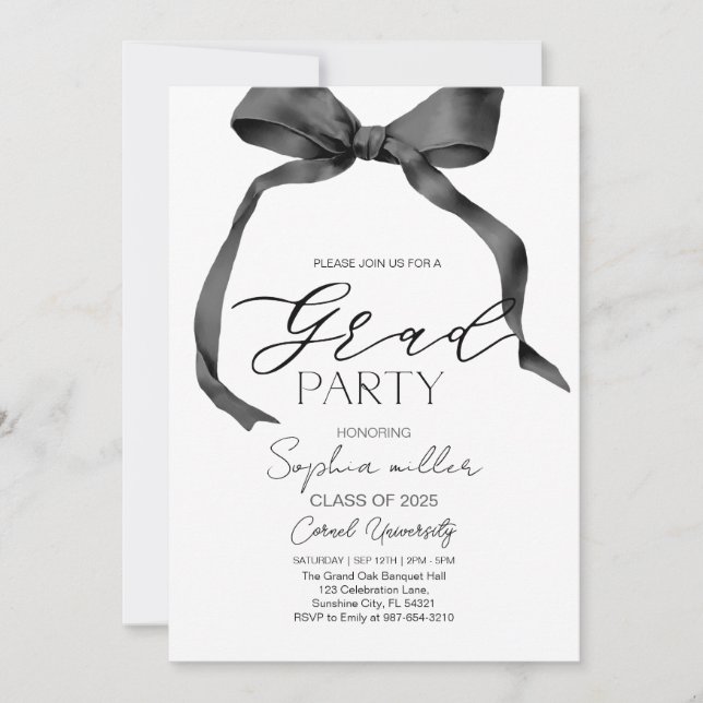 Invitación Graduación de Black Bow, negro y blanco Minimalist (Anverso)