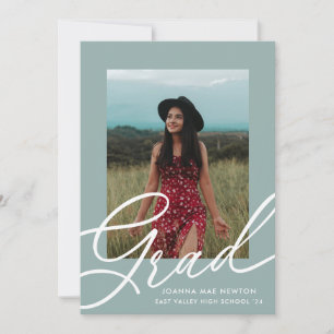 Invitación Graduación de dos fotografías en el guión verde