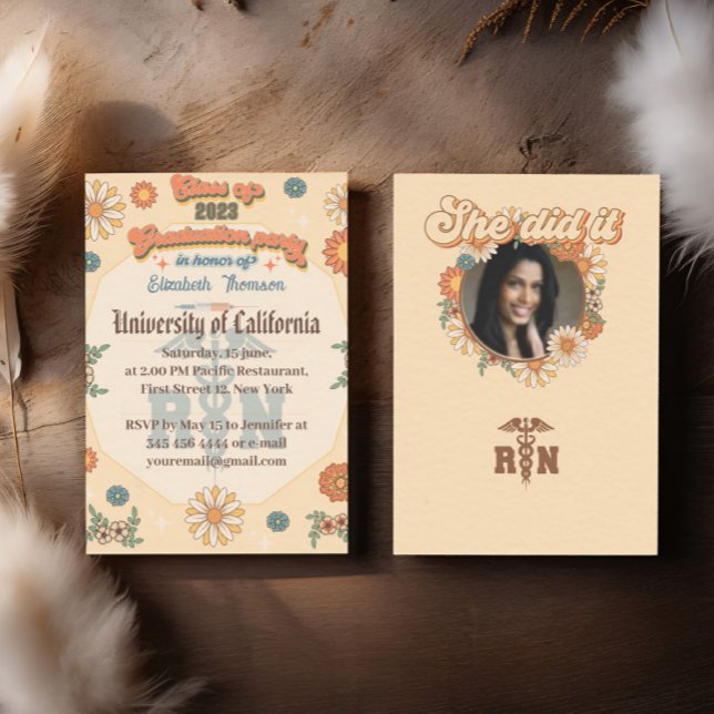 Invitación Graduación de enfermería escuela groovy hippie per (Subido por el creador)