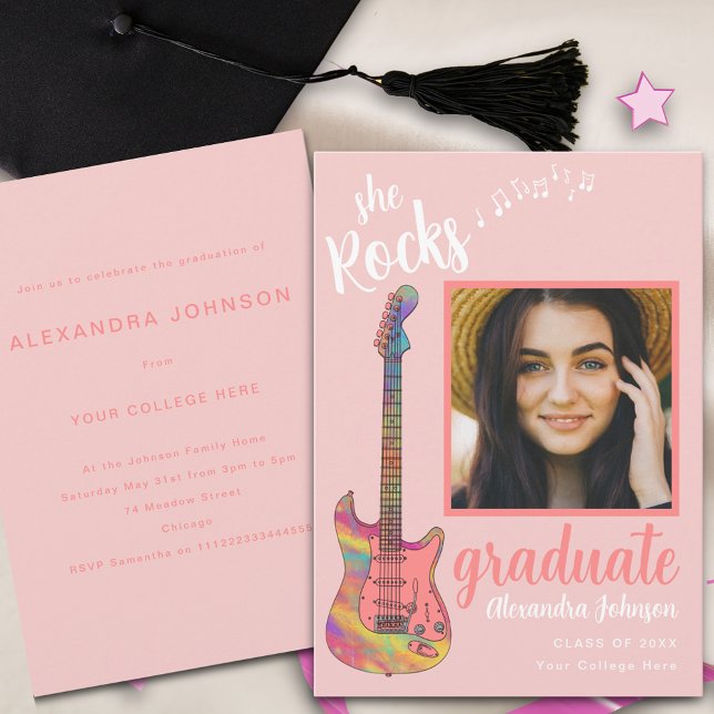 Invitación Graduación de escritura rosada con foto (Fun colorful guitar pink script graduate photo modern graduation party invitation )