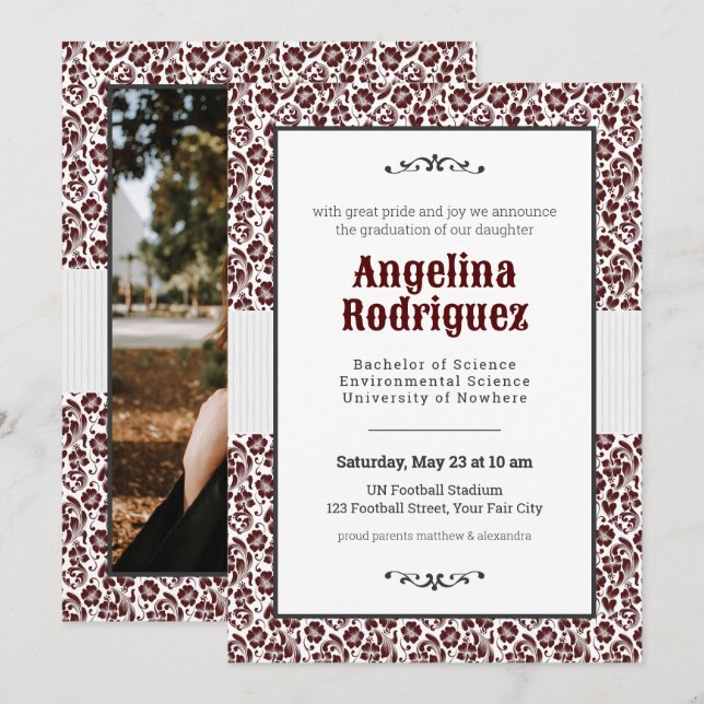 Invitación Graduación de foto de Aggie Maroon Floral Damask (Anverso / Reverso)