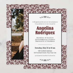 Invitación Graduación de foto de Aggie Maroon Floral Damask