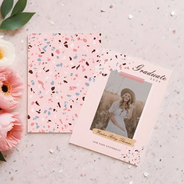 Invitación Graduación de foto de Terrazzo azul y rosa Girly (Girly Pink & Blue Terrazzo Photo Graduation Invitation)