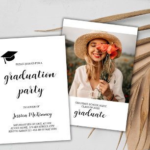 Invitación Graduación de Foto en Blanco y Negro Simple Modern