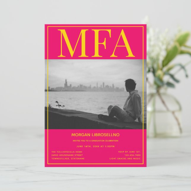 Invitación Graduación de fotografía amarillo rosa MFA (Anverso de pie)