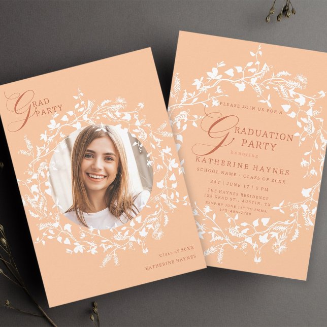 Invitación Graduación de guirnaldas de flor silvestre blanca  (Front & Back)