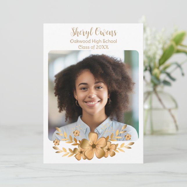 Invitación Graduación de la Escuela Secundaria Golden Flower (Anverso de pie)