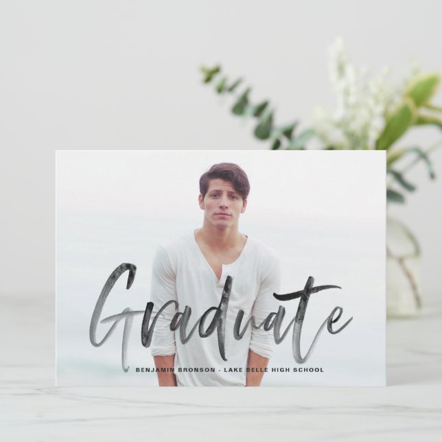 Invitación Graduación de la foto de las letras del pincel neg (Anverso de pie)