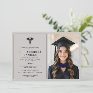 Invitación Graduación de médico titulado en facultad de medic